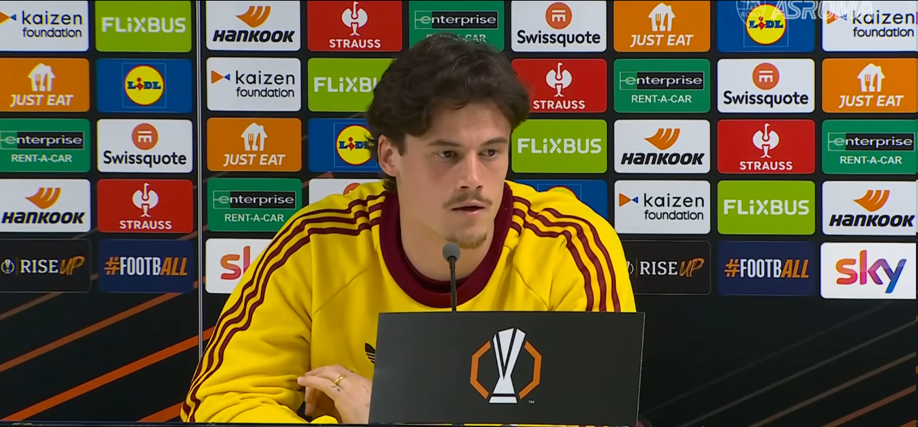 斯维拉尔昨天出席发布会+接受Sky赛前采访，他给热刺门将金斯基发了消息，这就是同