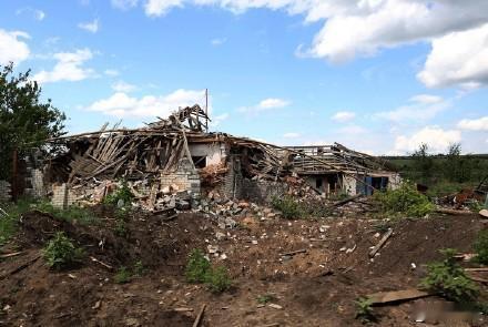 乌军撤离重镇谢韦尔斯克
     乌克兰军队12月23日已从战况激烈的谢韦尔斯克