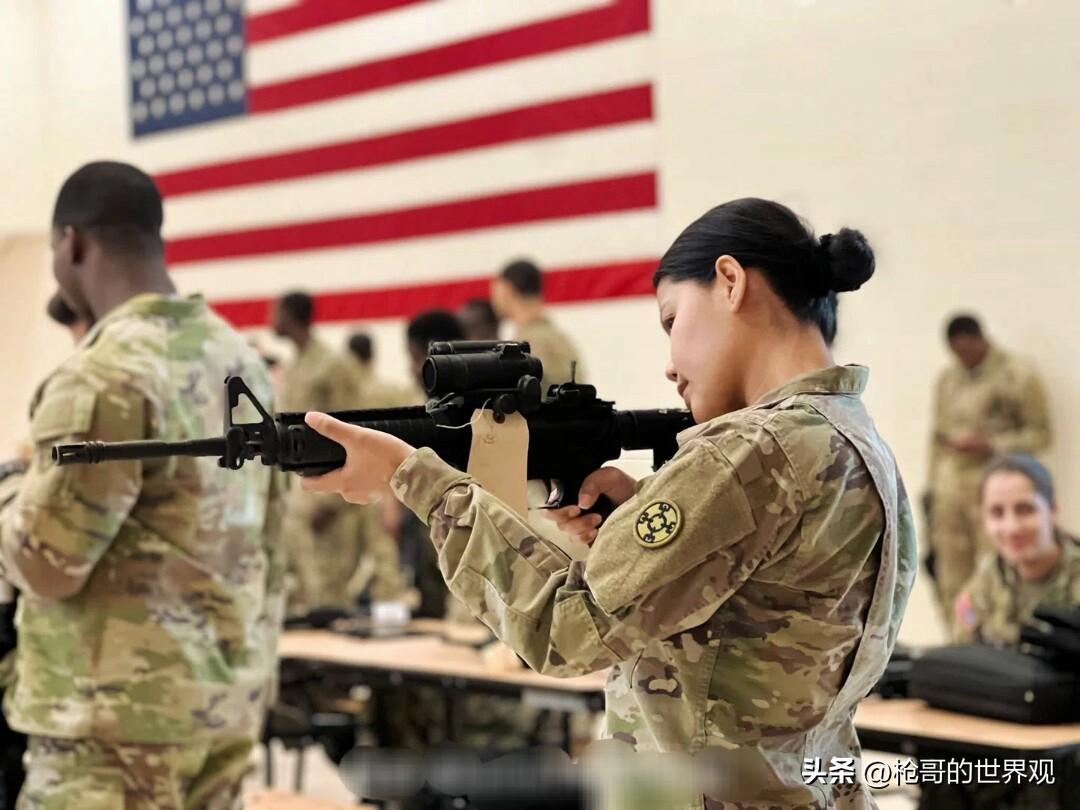 克钦军公布其女兵到美国参训
     克钦军于3月20日通过其官媒罕见公布其女兵