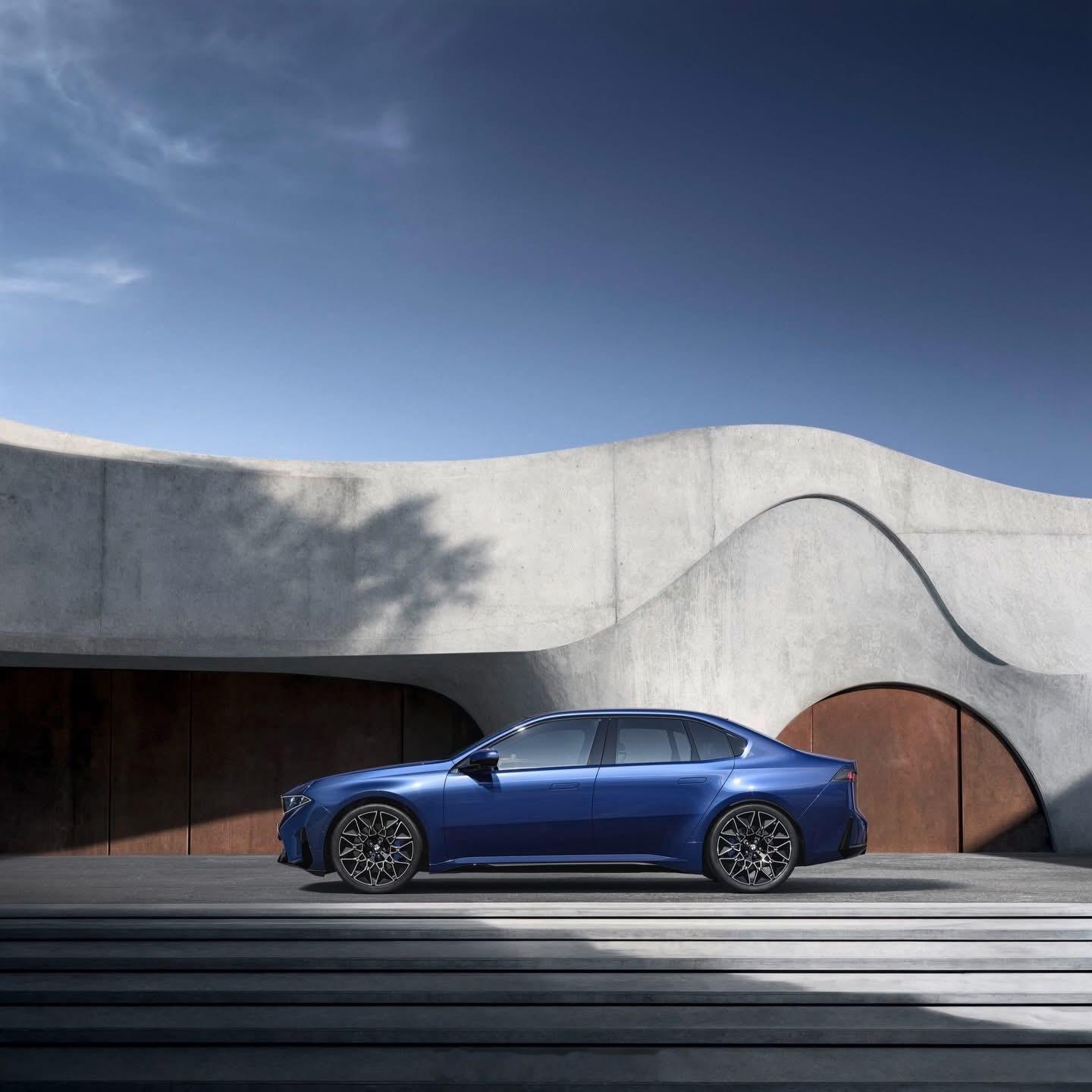 新世代宝马i3更多官图👉 