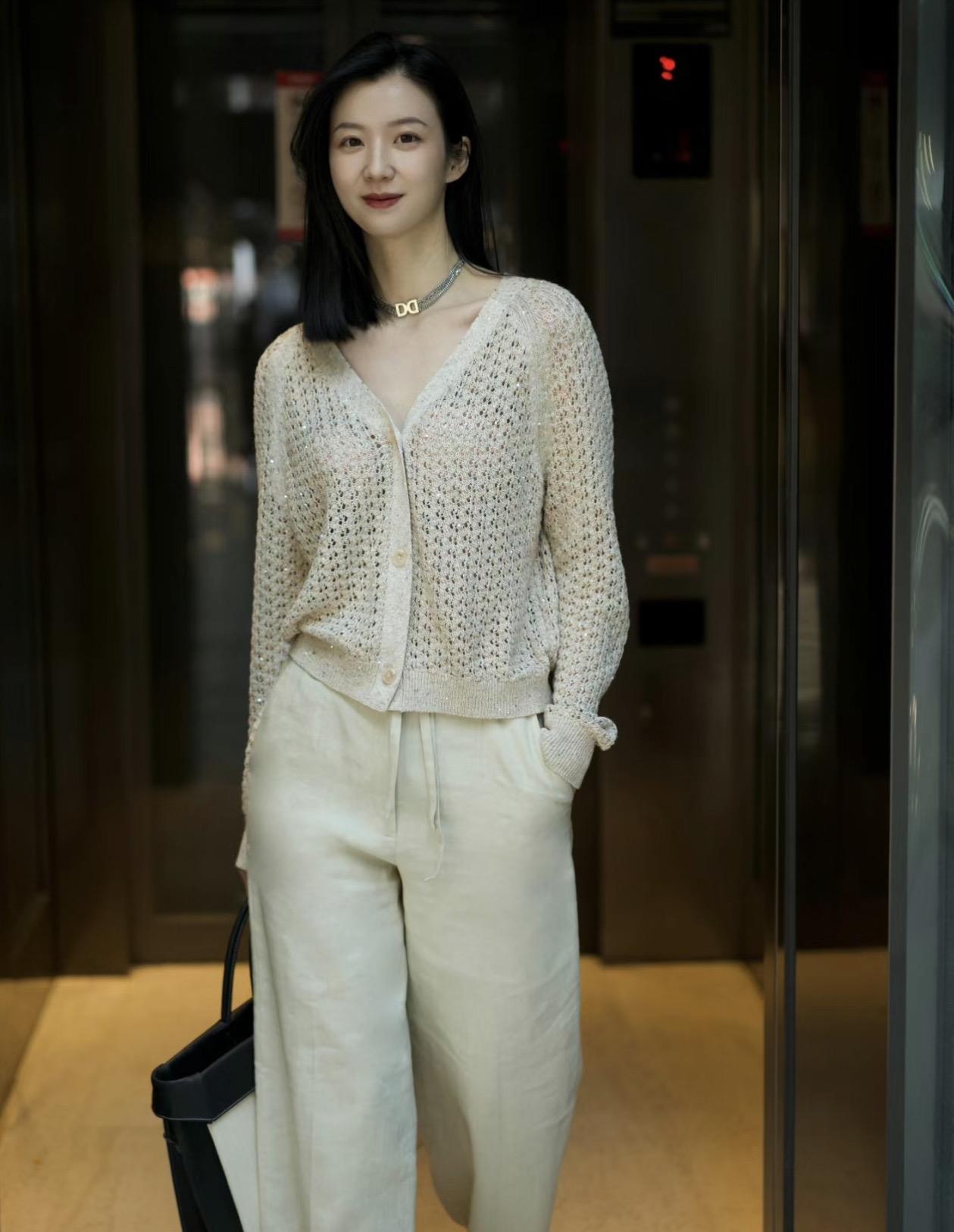 春夏季节的标准装，跟着这个去准备吧，没错的[可爱][可爱][可爱]