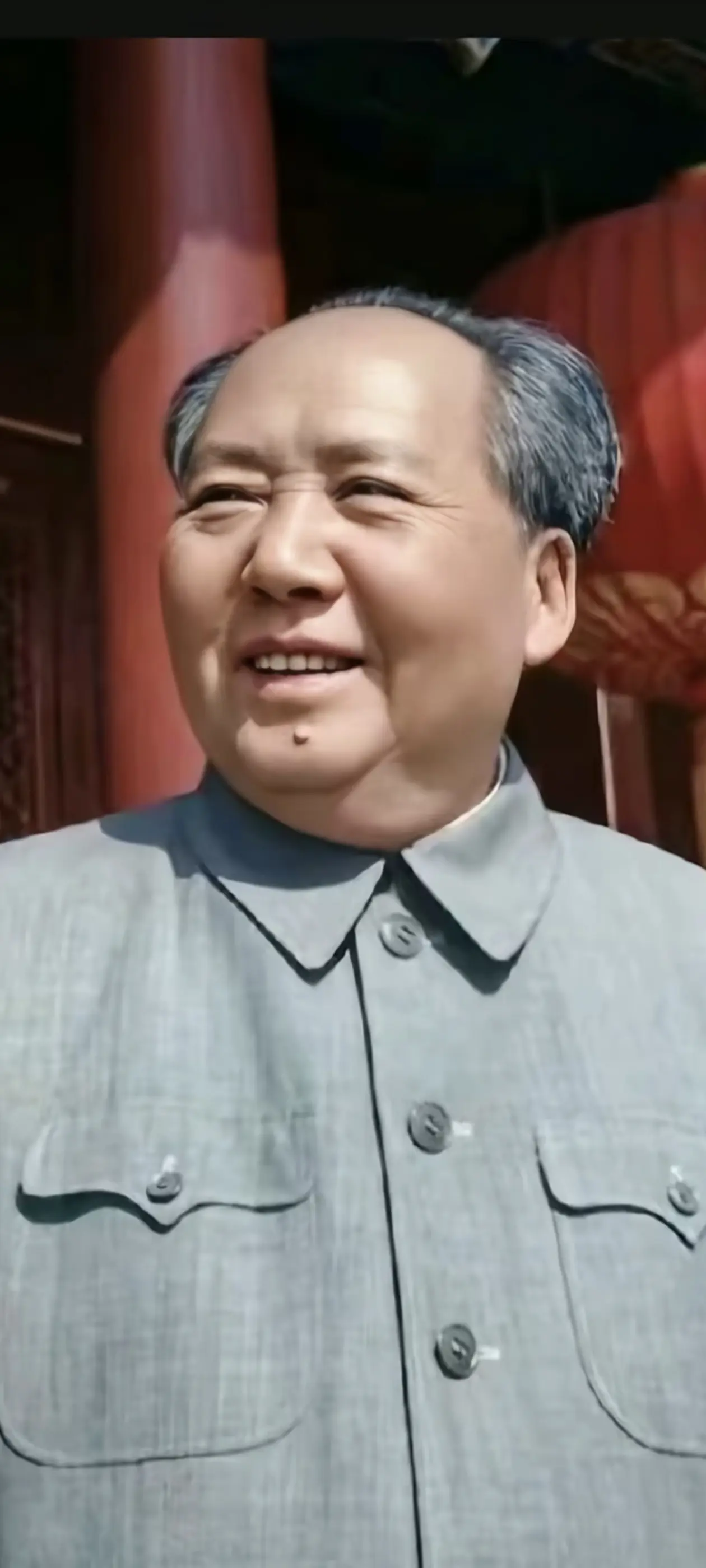 敬爱的毛主席