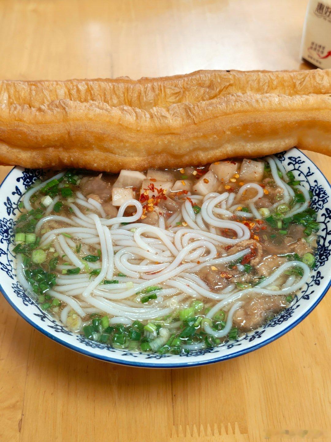 一张图证明我来过这里 还得是这口米粉，一口什么味道都有了 ​​​