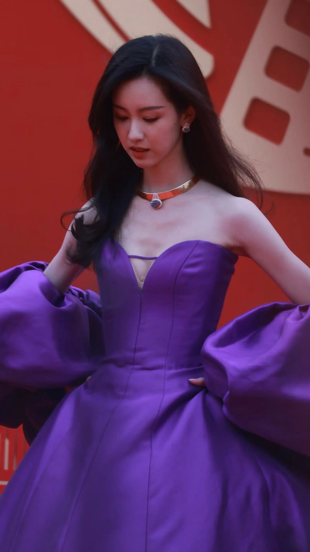 陈都灵生图 