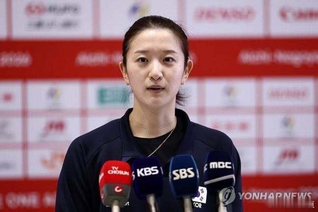 国际排坛动态韩国女排韩国女排抵达日本后已在当地开始了适应性训练，送上李多晛的部分
