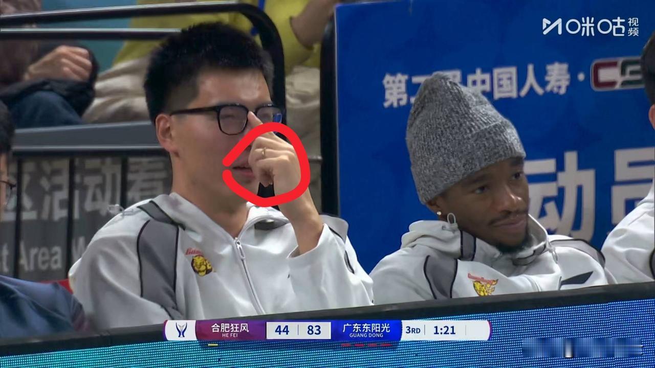 广东宏远球员焦泊乔低调完成人生大事？

CBA俱乐部杯，广东宏远队VS合肥狂风队