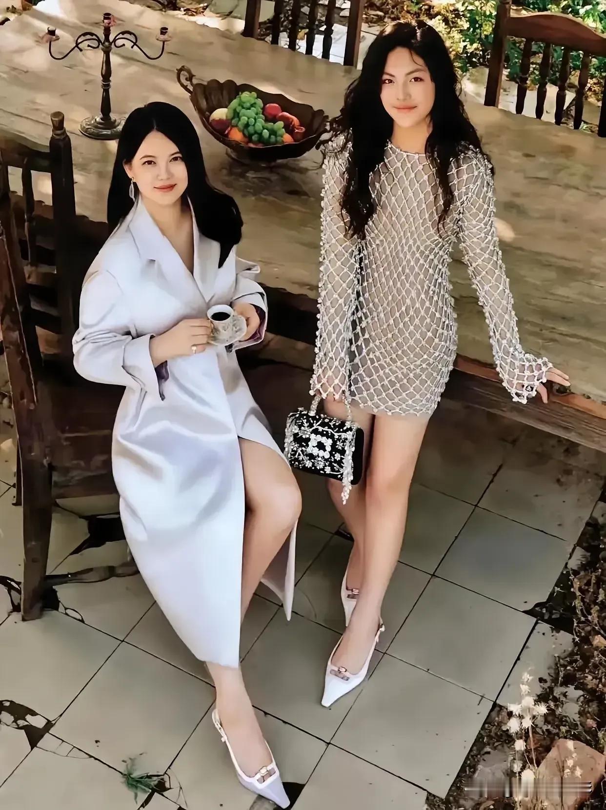 看来，女儿又走妈妈的路线了，