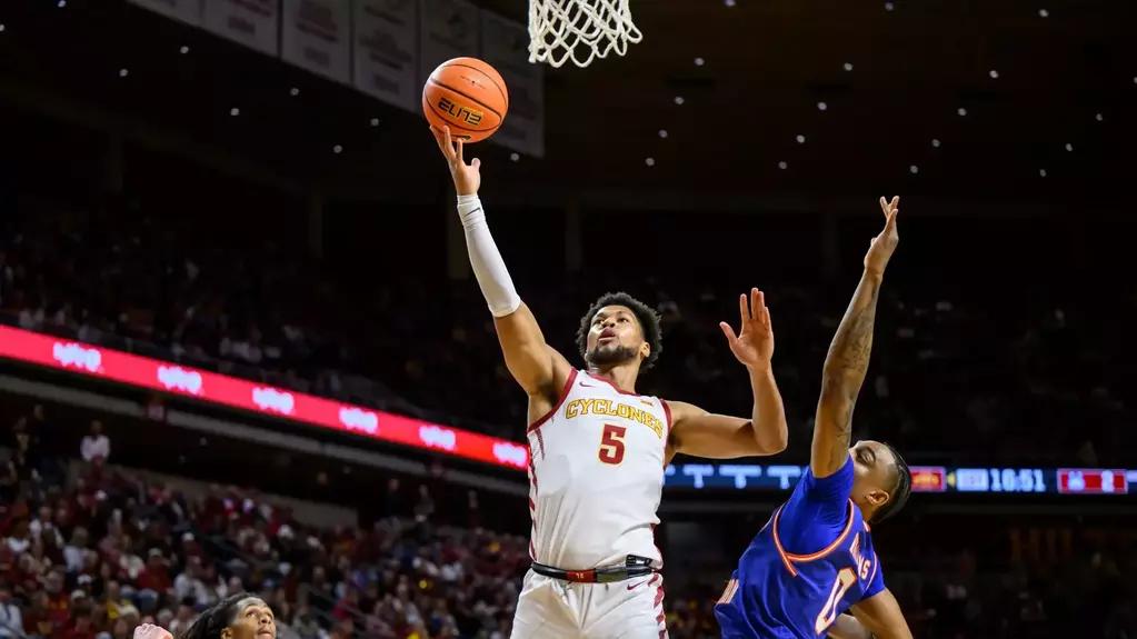 全美第3号种子球队爱荷华州立大学坐镇主场以89比61战胜了休斯顿基督教大学。本场