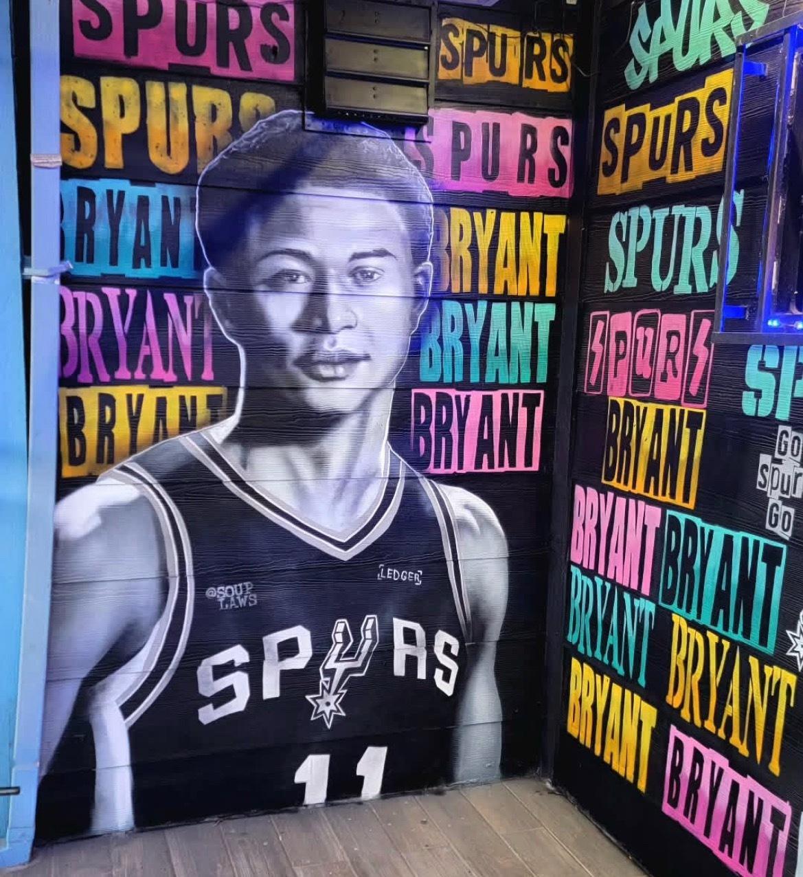 卡布的壁画也有了下次可不准扣飞了超话创作官 ｜篮球年末狂欢季 ｜圣安东尼奥马刺