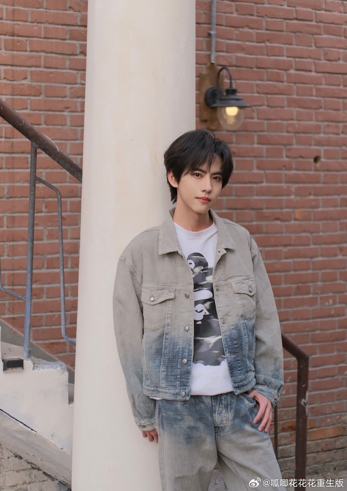 刘轩丞 轩丞更新OOTD啦，想念轩丞了，这个内娱能不能对轩丞好一点，有了流量就一