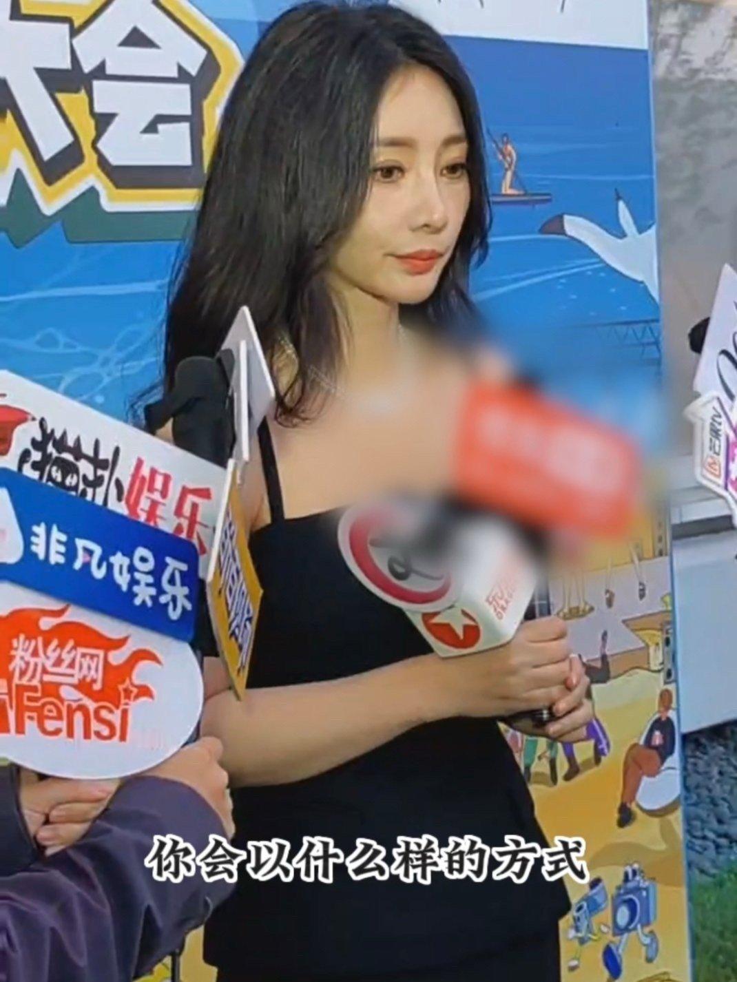 #柳岩 我应该做不了妈妈# 柳岩采访说自己应该做不了妈妈。现在自己在尝试女性没有