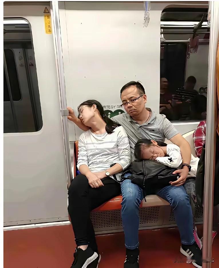7080后这一辈的人应该是最疼爱子女的一辈人了！很多人都不知道为什么会这样，认为