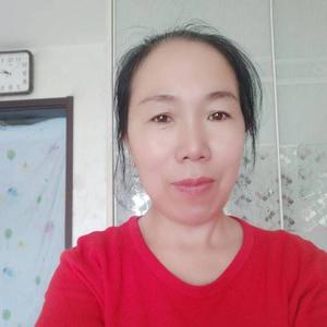 花丛里沉醉芬芳