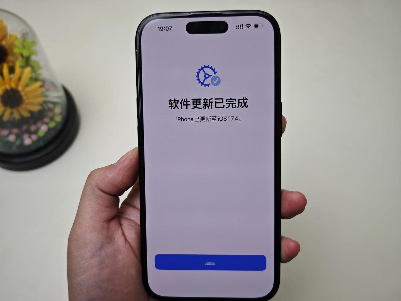 开始用小米14 Ultra 拍视频素材，质感真的很够用，完全没有理由留一台入门相