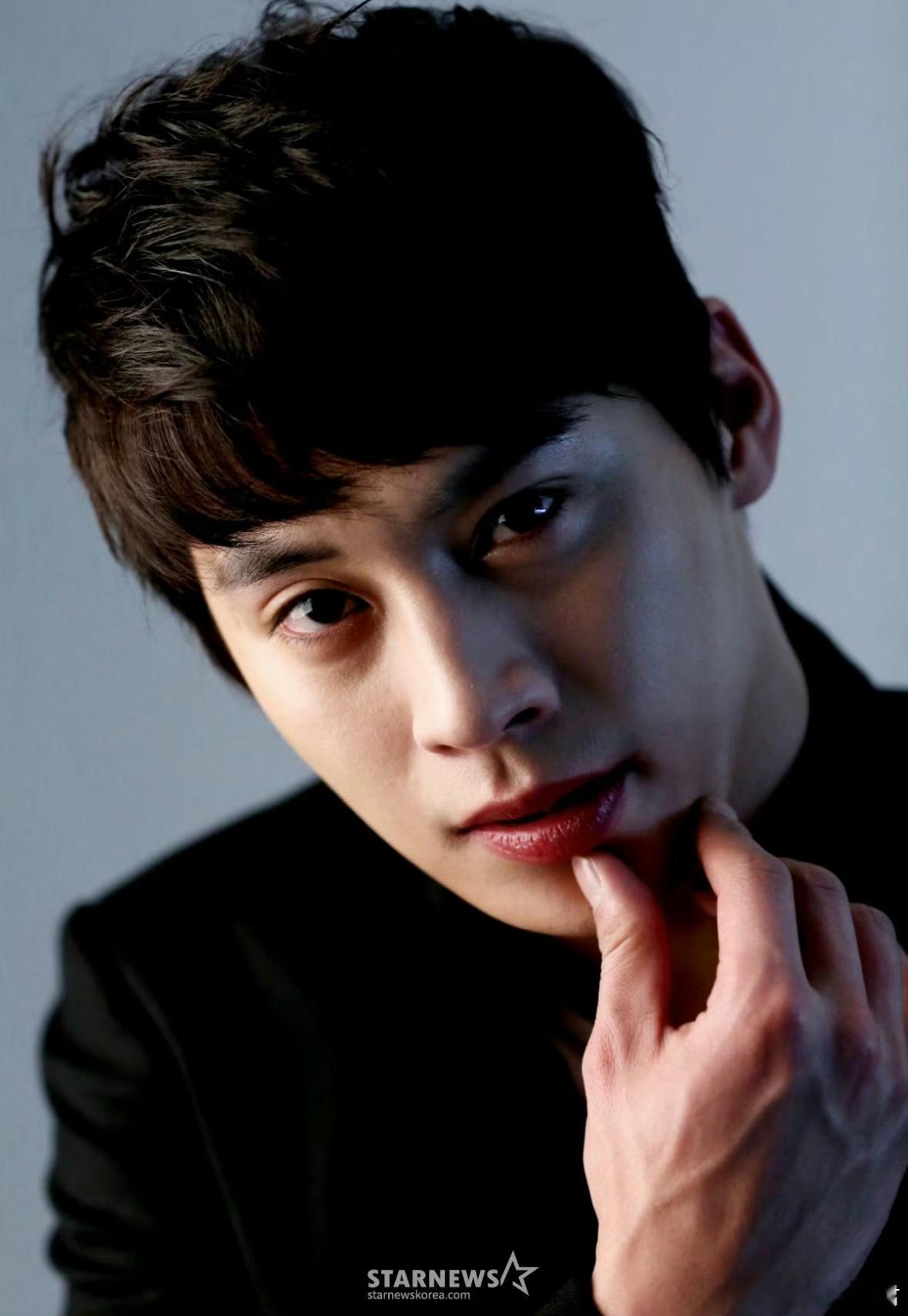 演员郑恩宇去世据韩媒，演员郑恩宇去世，年仅40岁。他曾主演《太阳的新娘》《玉林成