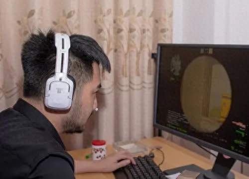 被执行290万、名下无可处置财产：主播茄子的失信记录怎么读