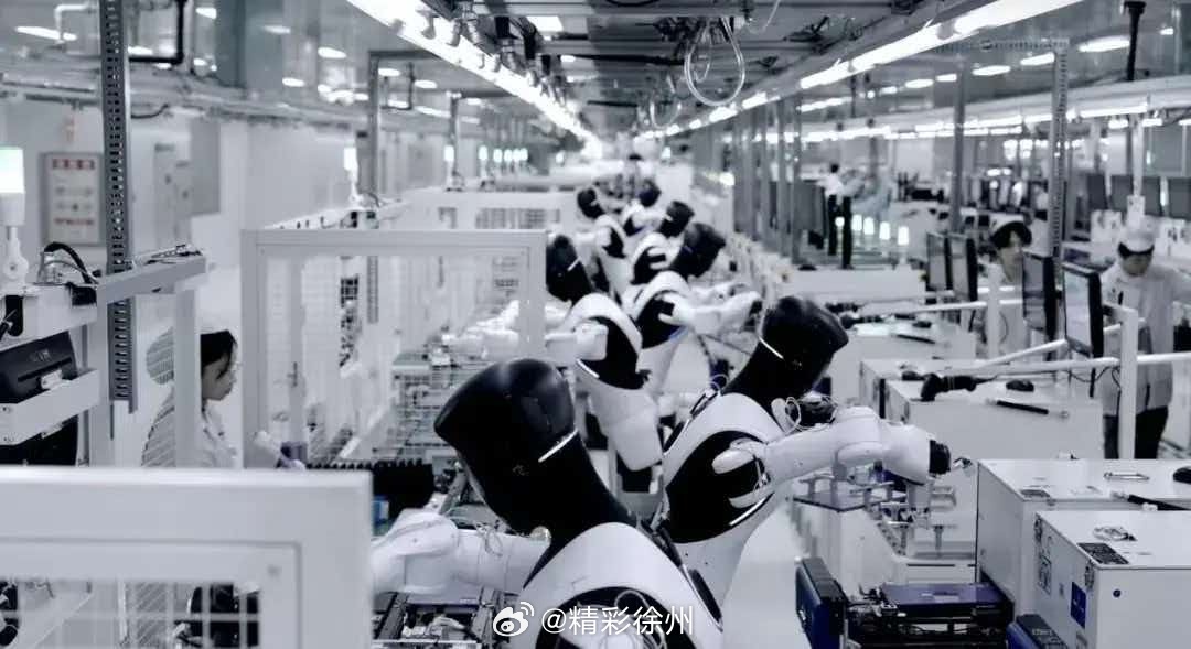 中国机器人现在有多疯狂上海世界人工智能大会，会看到每三米就有一台人形机器人在唱歌