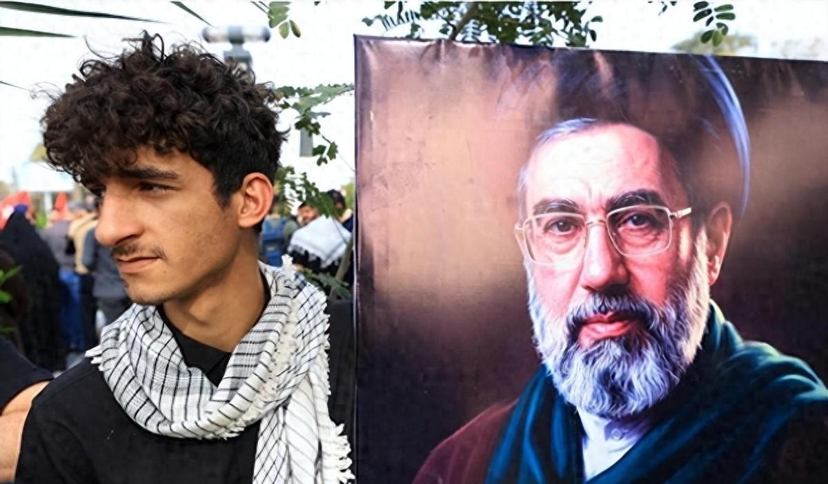 2月28日，美以联军对伊朗发动空袭。伊朗革命卫队当天就宣布封锁霍尔木兹海峡。这条