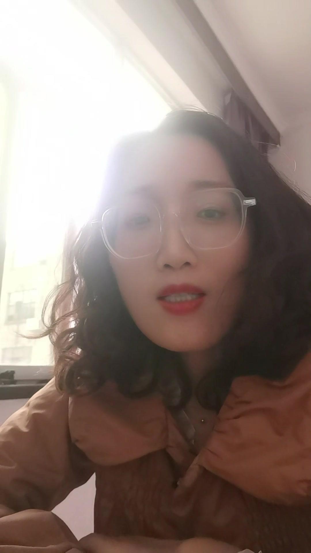 1️⃣王东华教授提到，母亲的劳动是在为社会培养孩子，这种对国家和民族的付出，理应