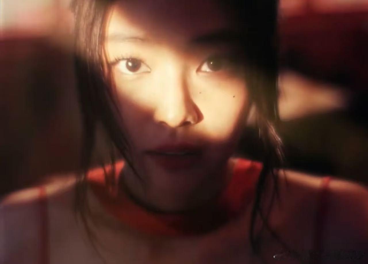 jennie致敬肖申克的救赎jennie新歌mv怪诞风！jennie新歌mv怪诞