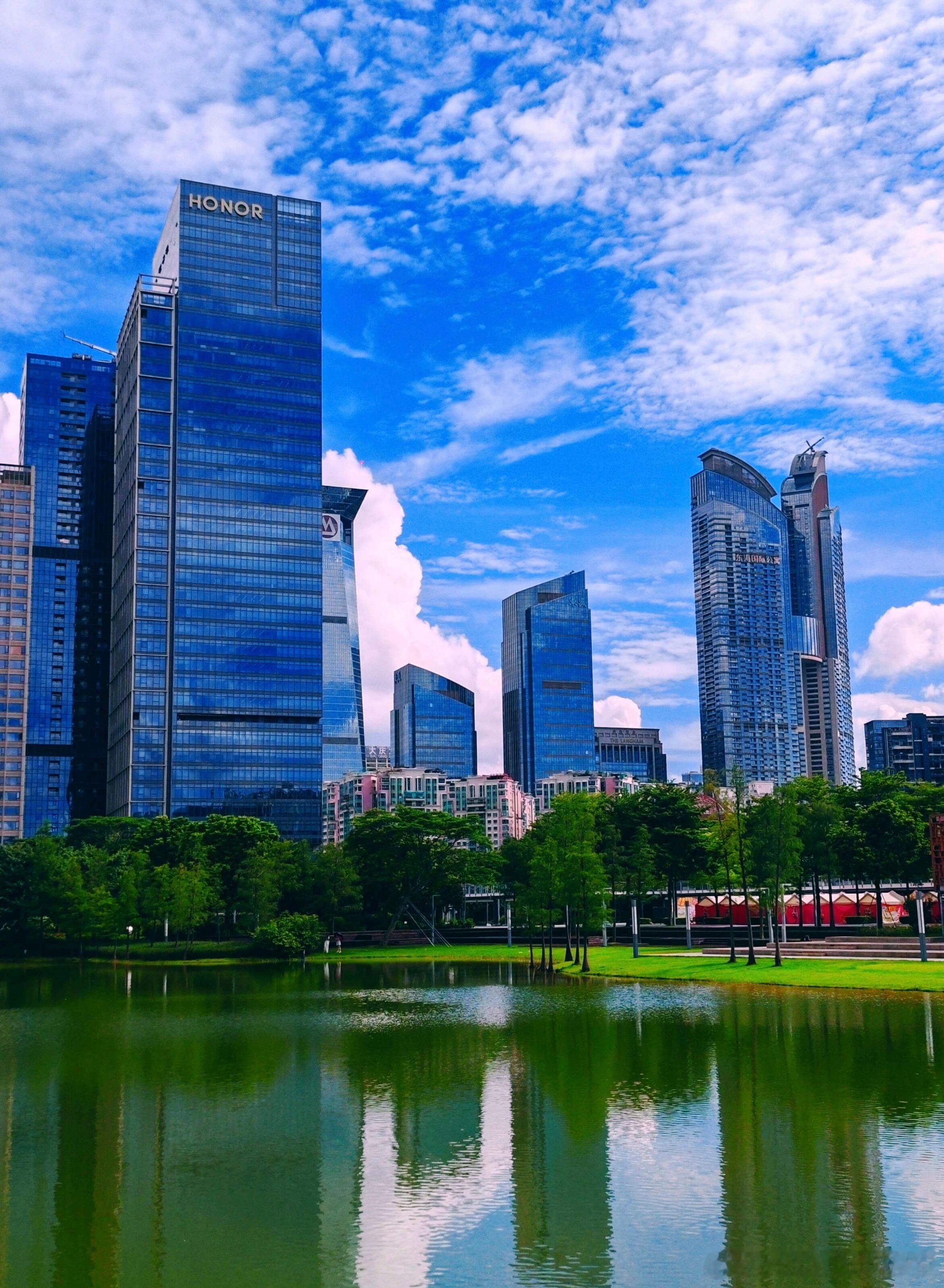 家族企业传承是门大学问，三个核心问题与四点建议三大核心问题：1. 组织架构：规模