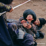 高卿尘发长文告别满地 高卿尘和满地的告别长文，就像一幅温暖的画卷。满地用文字描绘