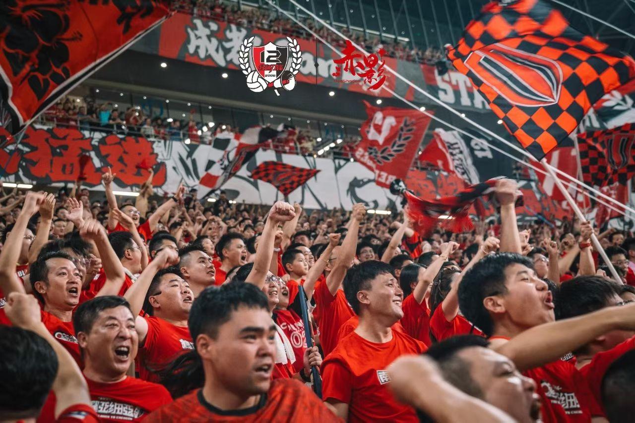 都快3年多了，凤凰山怎么还那么严？
记得2022赛季最后一轮，成都蓉城就开始用凤