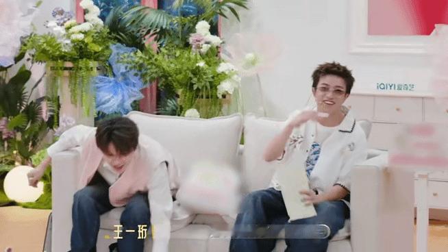 恋综最受欢迎男生是孔雪儿朋友喜欢你我也是看第一期的时候就被朱昊谦圈粉了，看到孔雪