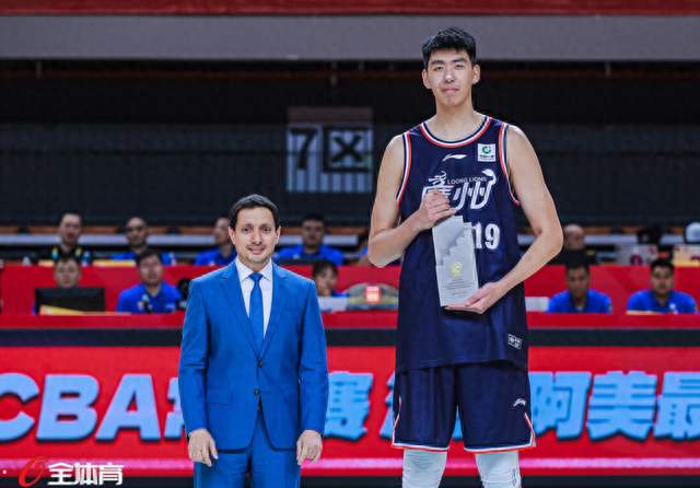 广东同意徐昕留洋！NCAA去向还没定，球队放人的原因不只是腾位置