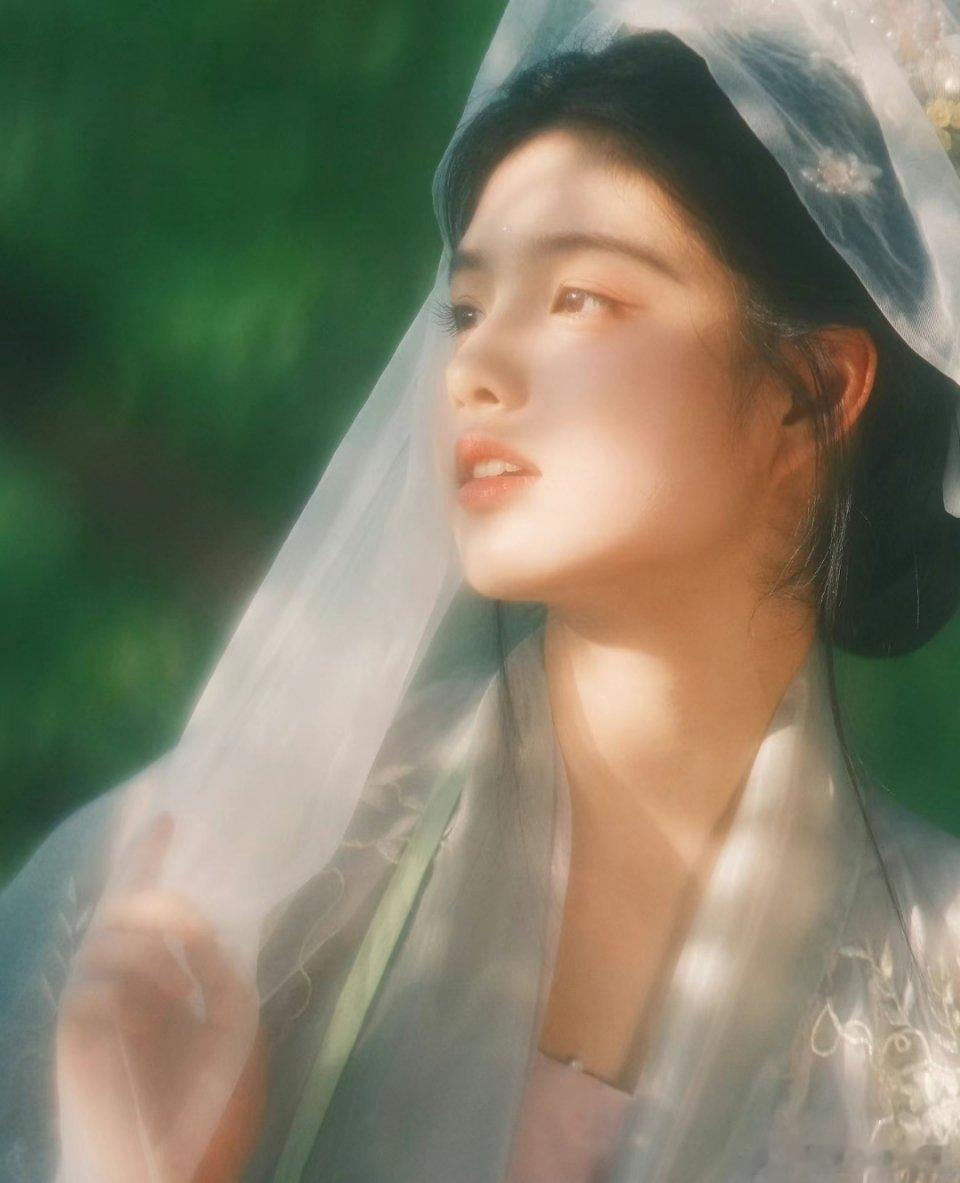 艾米身上是有几分神性的 ​​​