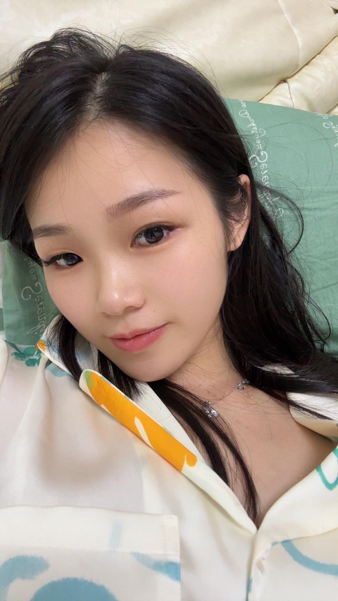 年纪大了，经不起凶，只能被宠。
