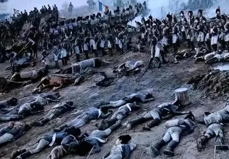 有人说，乌克兰男人终于明白了，战争的最后，如果男人都战死疆场，剩下的女人都会成为