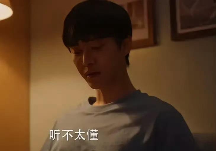 演员卖专辑都在割粉丝韭菜吧 ，割不到路人 ​​​