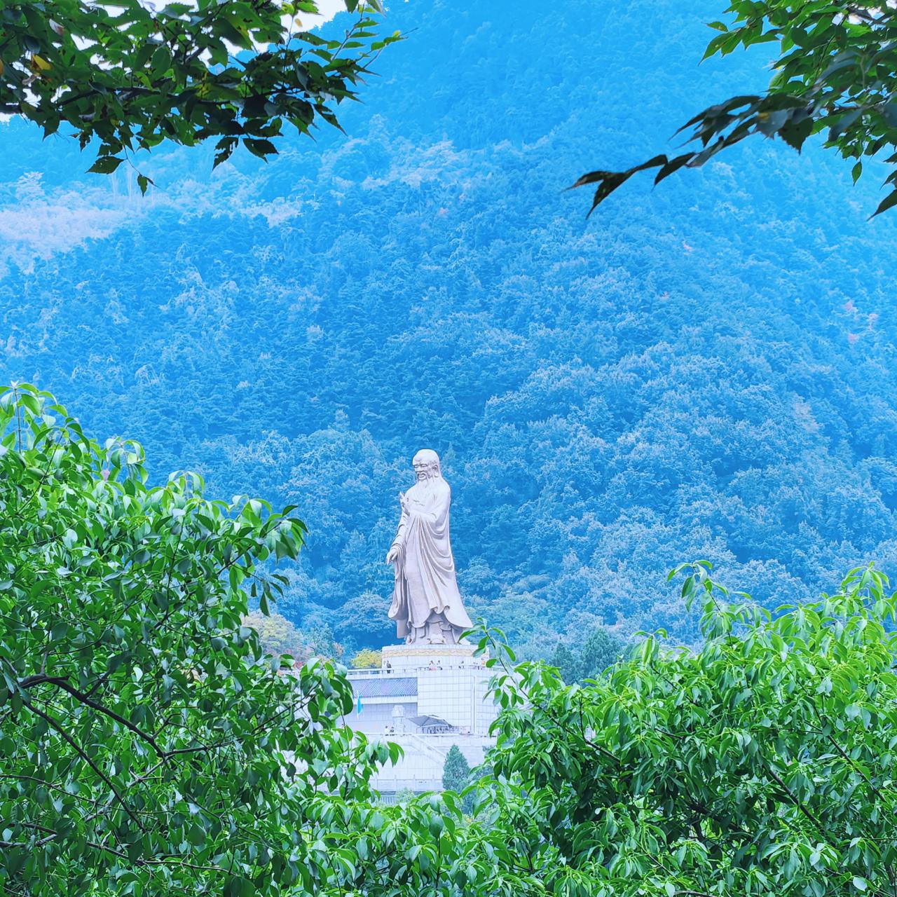 周至楼观台
道可道，非常道；名可名，非常名。
无名，天地之始；有名，万物之母。