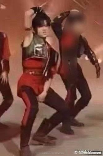 到底谁做的图 我好奔溃 为什么要让我看到这种东西 