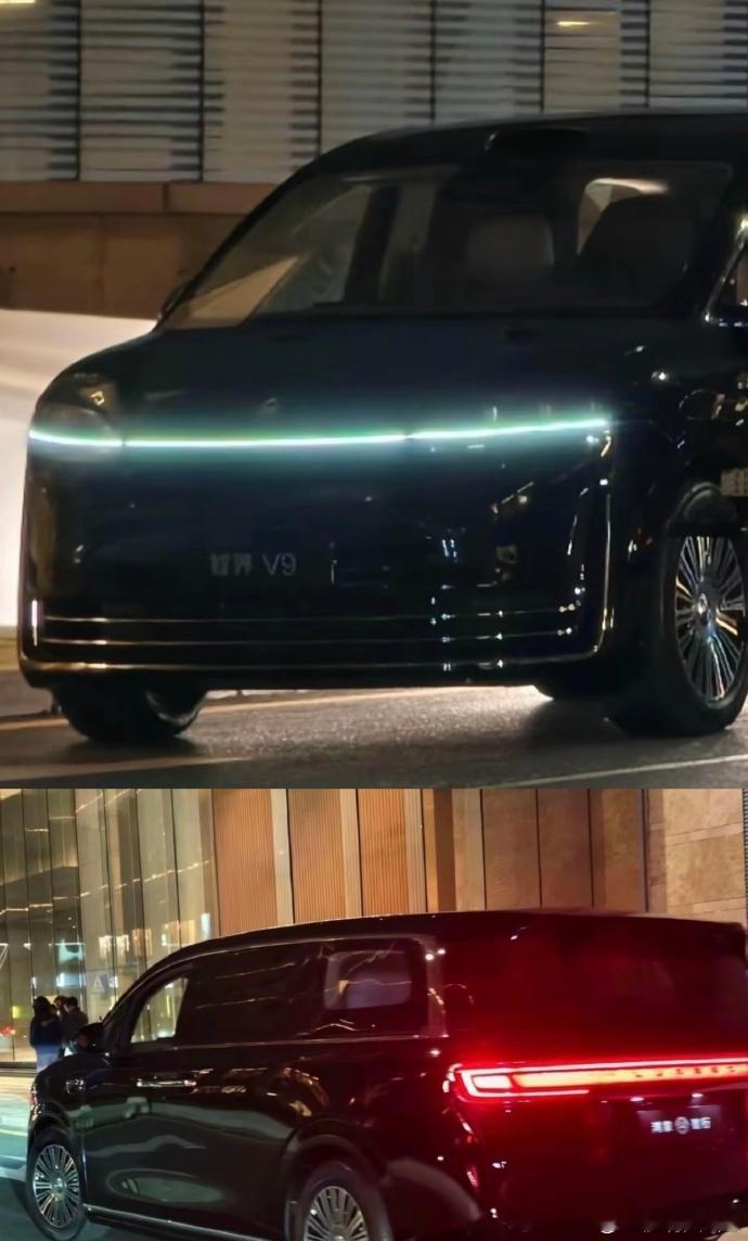 其实MPV车型，外形你很难玩出大的花样来，而且对目标客户来说本身实用性就大于外观