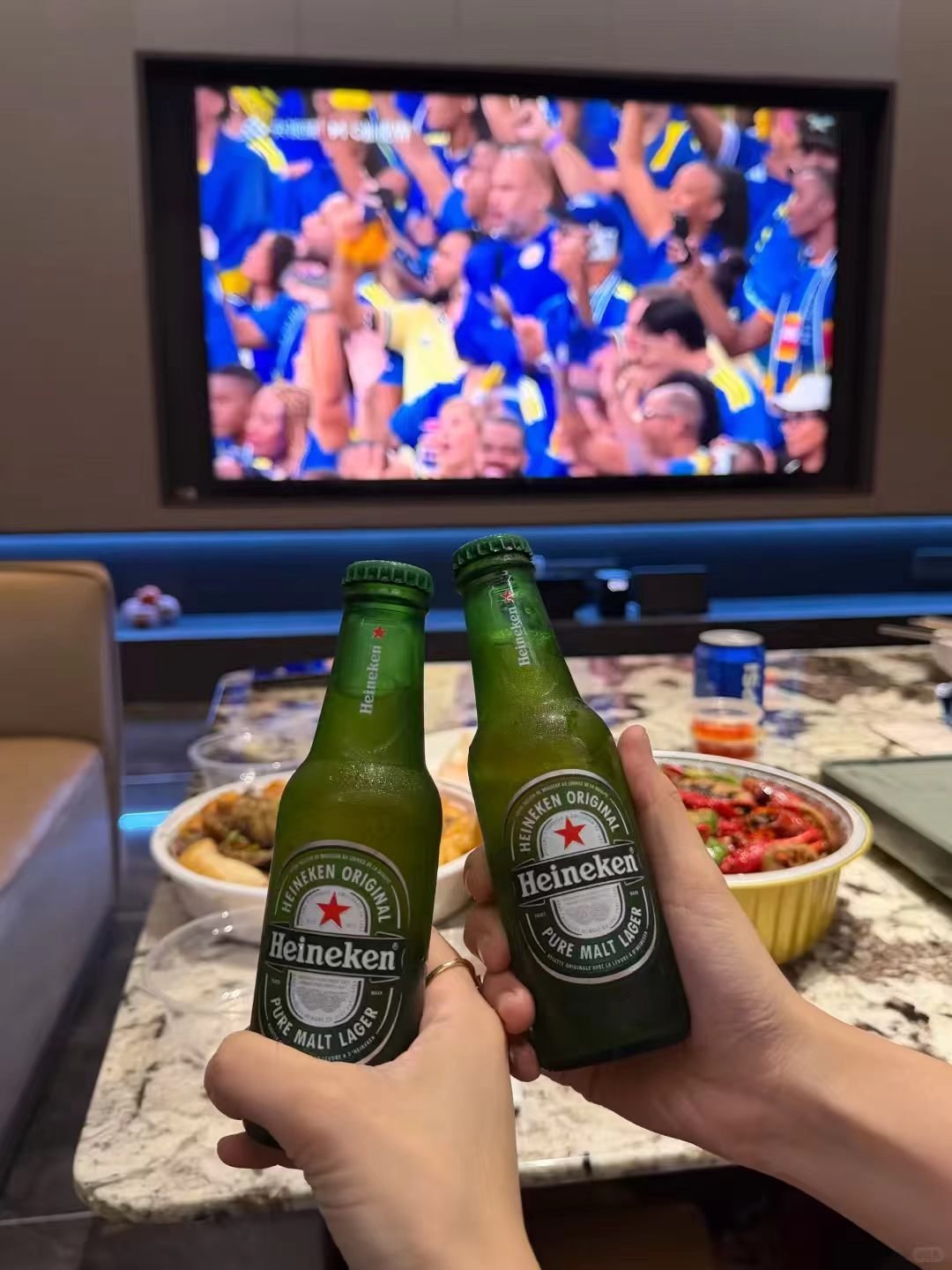 轻松如忻 很难不让人怀念上一次世界杯，那个时候的我正在上大学，那段时间经常和舍友