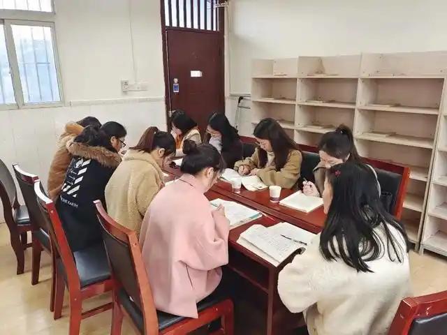 辽宁中考改革落地，历史、地理、生物退出计分序列。消息一出，这三科老师心里各有滋味