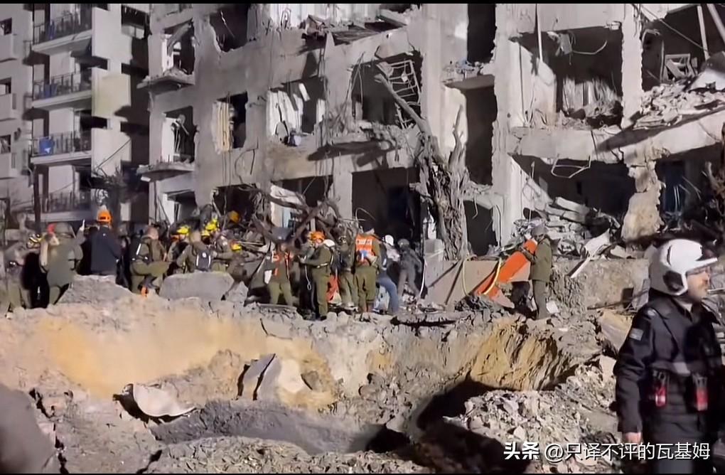 突发！黎巴嫩真主党对以色列海法军事基地发动袭击！
2026年3月2日, 黎巴嫩亲