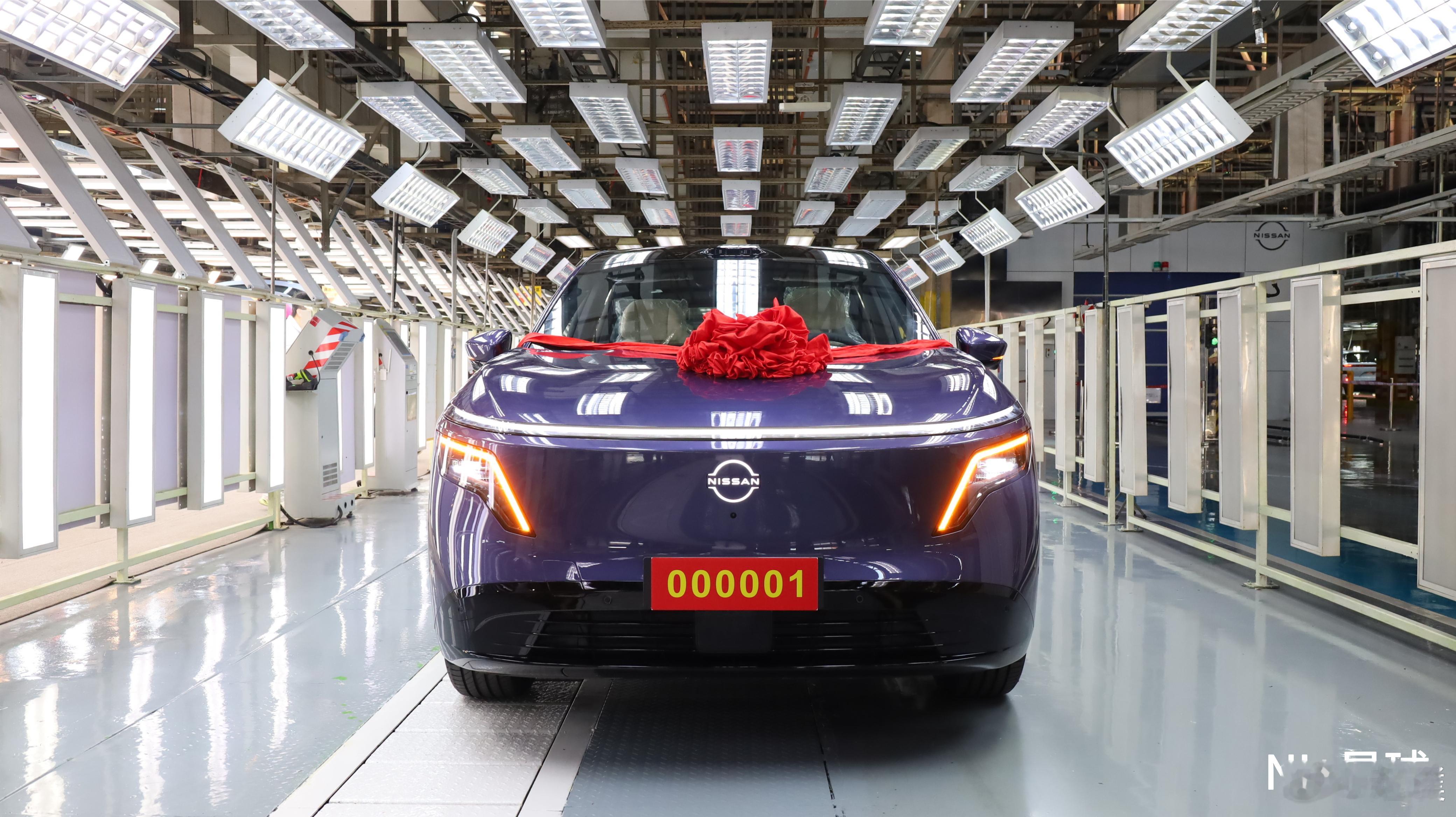 东风日产NX8 BEV车型在花都工厂正式量产下线！新车基于天演架构打造，长宽高分