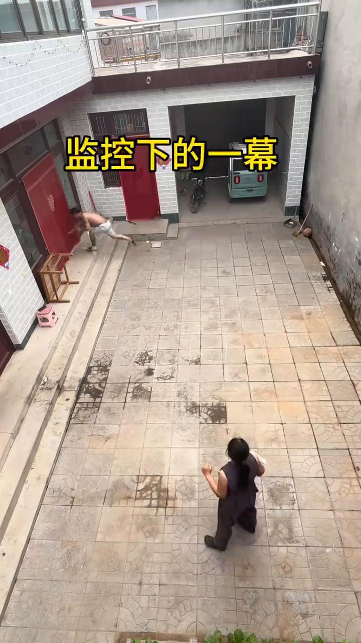 监控下的一幕。