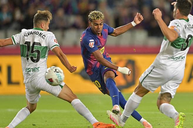 亚马尔本场数据：4射1正1进球，2关键传球，2过人，对抗6胜2