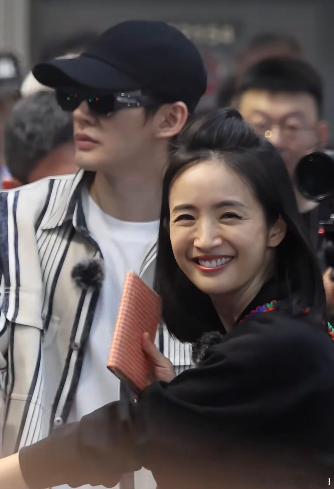 花儿与少年8墨西哥路透想想公司派你去国外出差，还给你七位数的工资，还能拓展人脉，