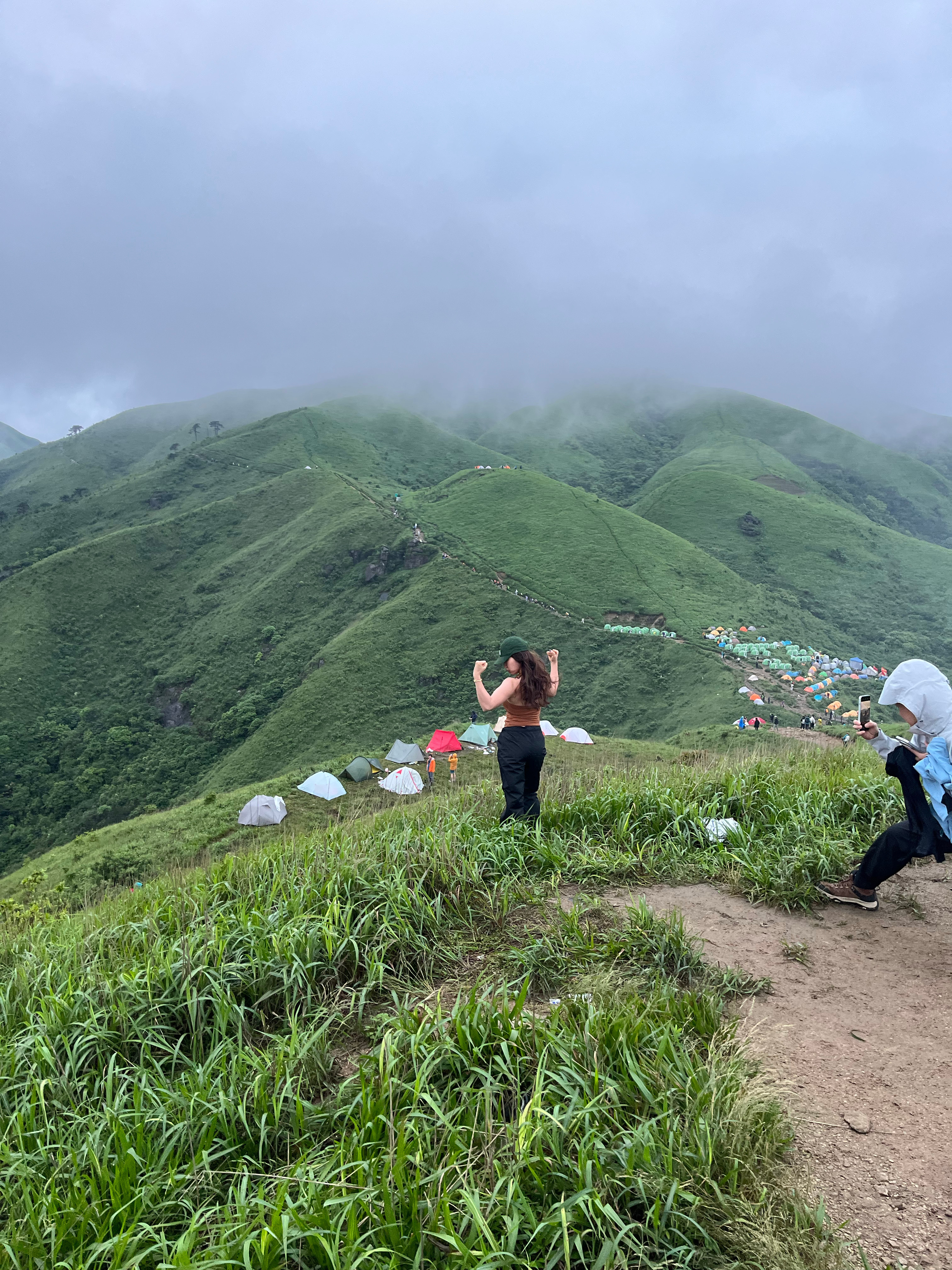 武功山上真的全是吊带不是骗你们。 萍乡·武功山国家级风景名胜区