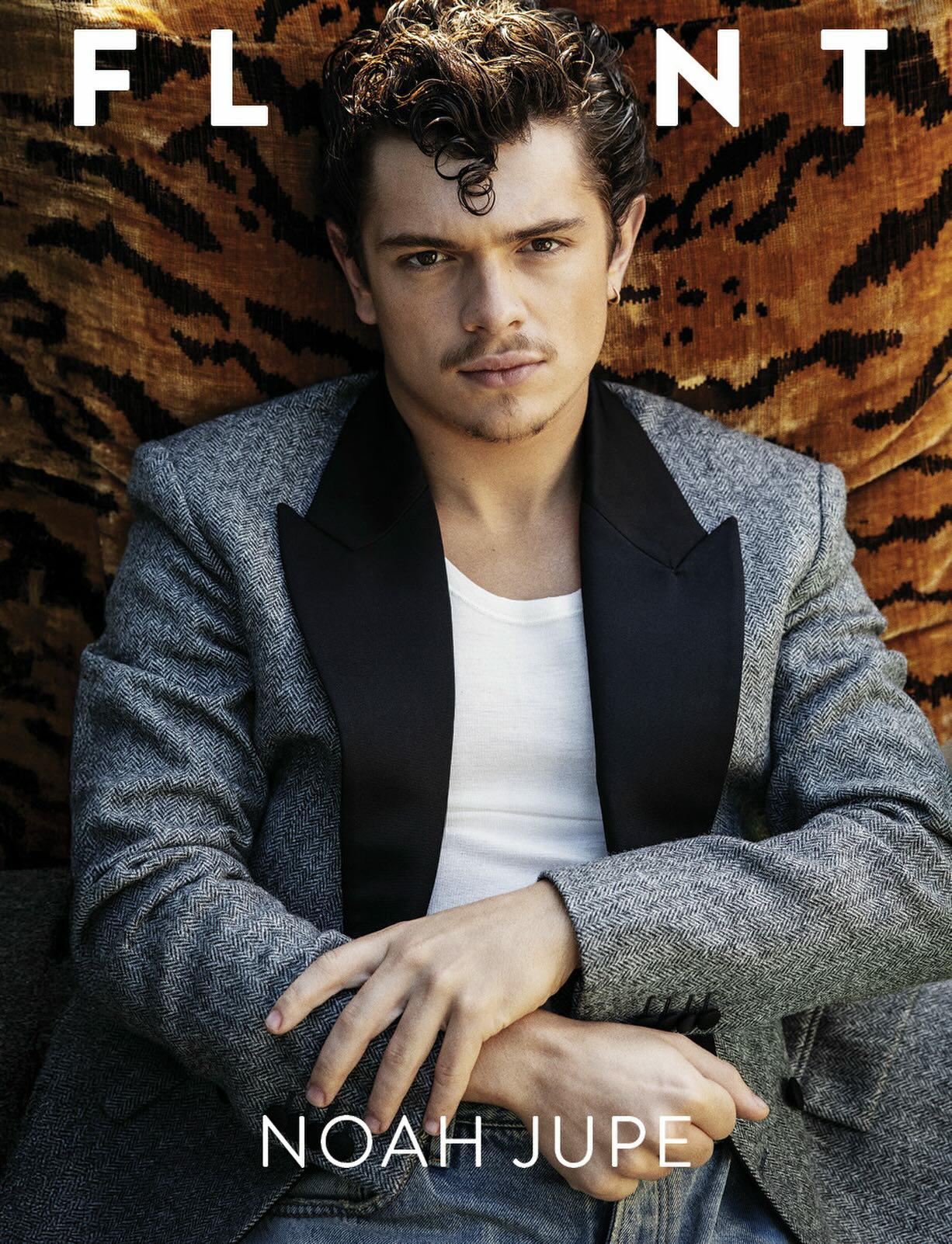Wow~~诺亚尤佩长大了！登上《FLAUNT》杂志封面及写真美图大赏！