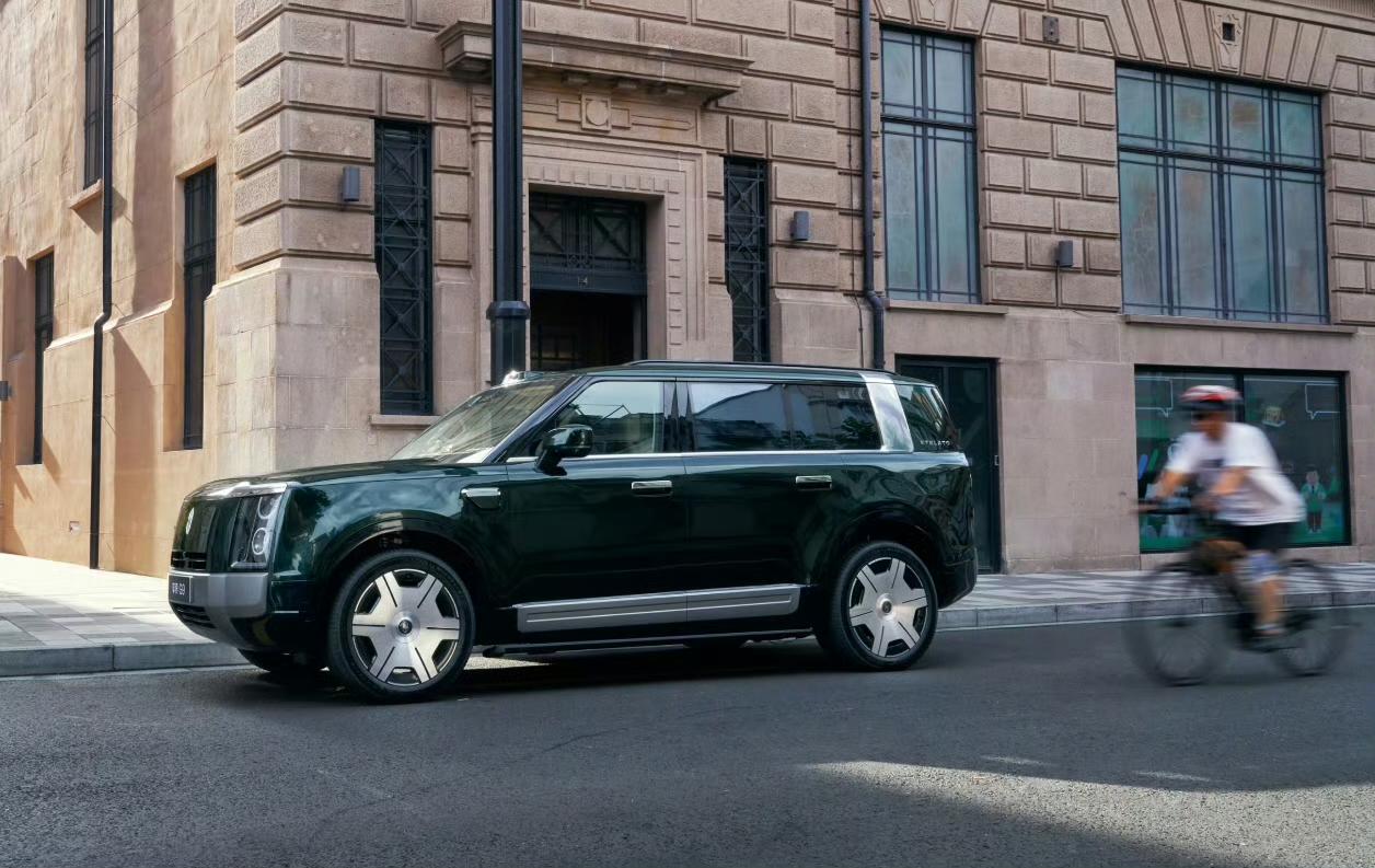最新享界G9实拍图，50万级越野SUV，满分10分，大家给打几分哦？