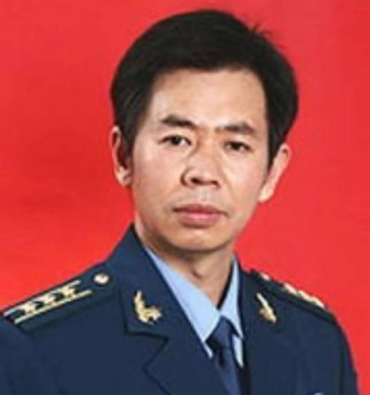 “敌人打到家门口了，还不敢开第一枪?”戴旭直言对美国根本就不用怕，面对美国的挑衅