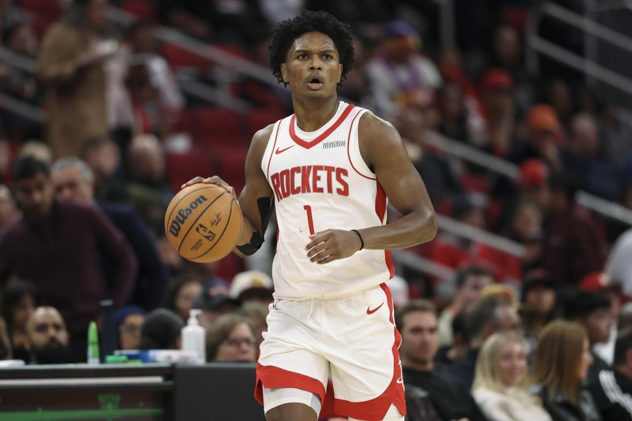 RedNinetyFour：阿门在季前赛中投篮表现出色，球迷们一度认为他已经解决