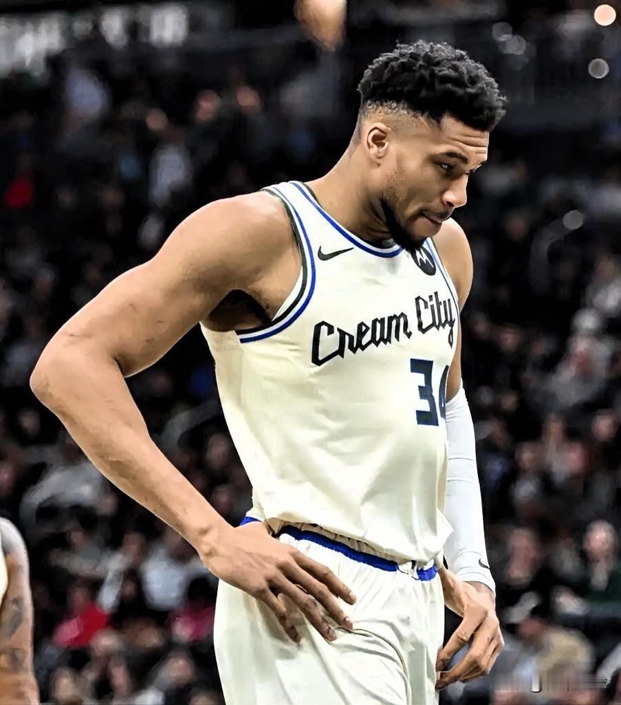 字母哥交易倒计时！本周或见分晓，热火开拓者已亮出全部筹码

据NBA记者Arya