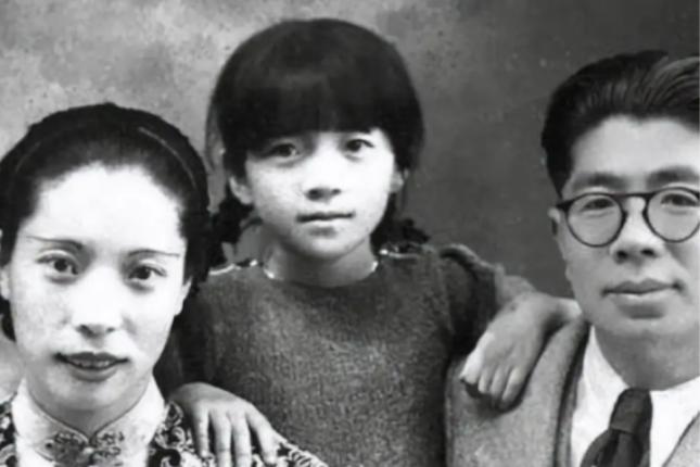 1945年，陈芝秀抛下年幼子女和丈夫常书鸿，跟下属私奔，多年后，与女儿在杭州相遇